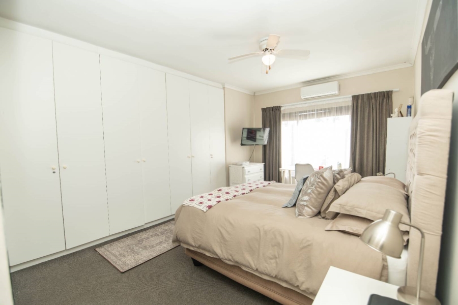 3 Bedroom Property for Sale in Summerstrand Eastern Cape